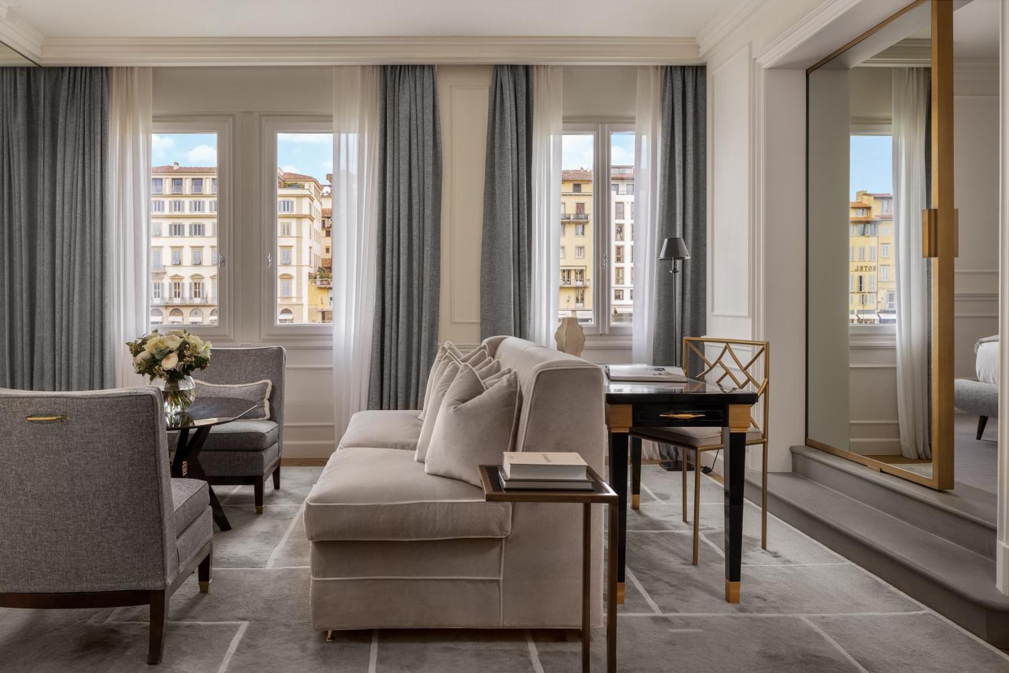 Lungarno Luxury Apartments - By Lungarno Collection Florence Exterior photo
