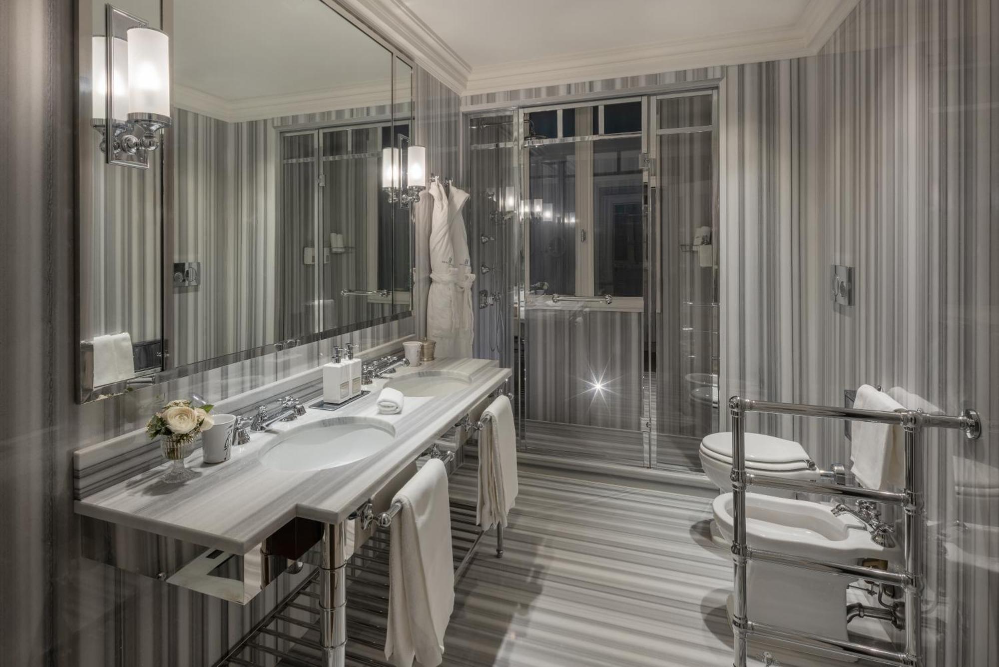 Lungarno Luxury Apartments - By Lungarno Collection Florence Exterior photo